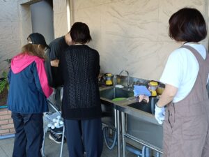 エントランスシンクから給水